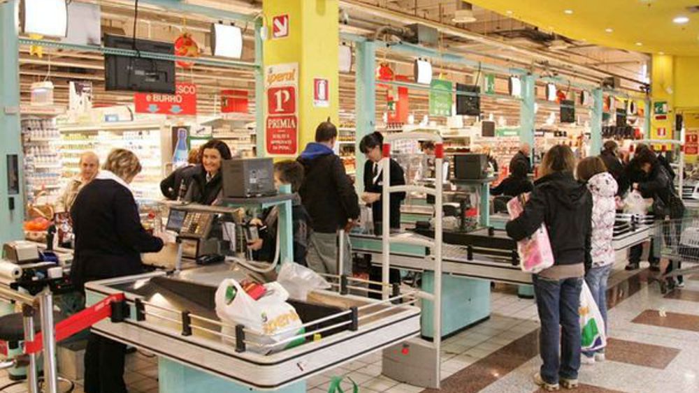 Supermercato Iperal ha centinaia di posti vacanti in tutti i settori.